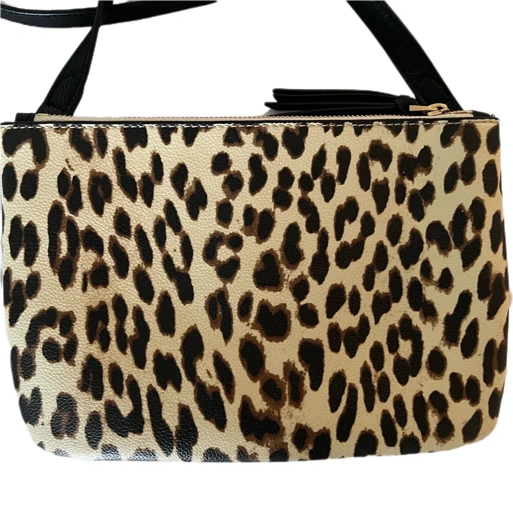 🎉HP🎉 Vince Camino Cheetah-Print Shoulder/Cross Body Bag, Like New! - Picture 3 of 5